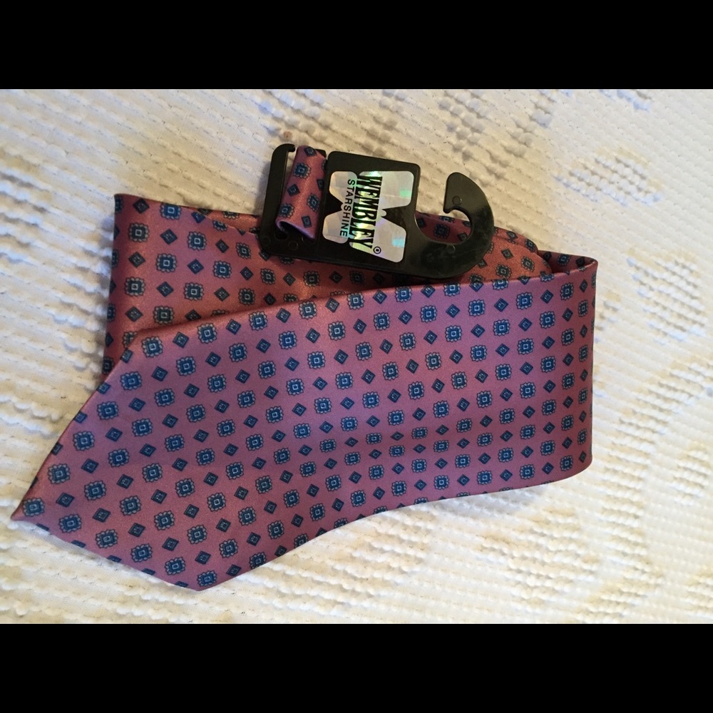 Wembley, Men’s, Floral Diamond Print Neck Tie NWOT